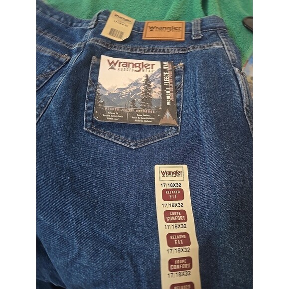 Wrangler Ladies Fleece Lined Jeans 17/18 X 32   New With Tags - Picture 1 of 9